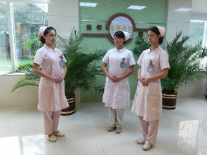 強(qiáng)化優(yōu)質(zhì)護(hù)理服務(wù)的人文建設(shè) 老年特約門(mén)診護(hù)理禮儀培訓(xùn)實(shí)踐